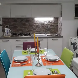 https://taormina-rainbow-house.sicilyhotelsitaly.net