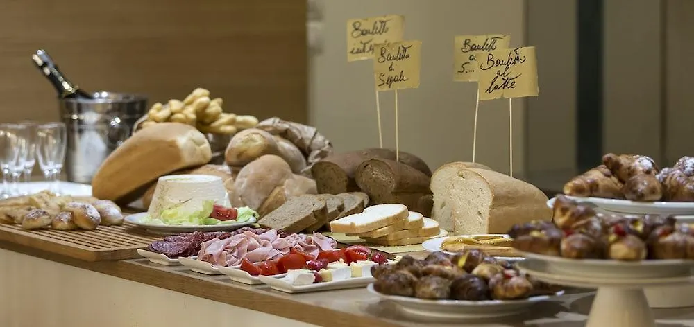 Hotel Boemia Riccione 4*,  Italia